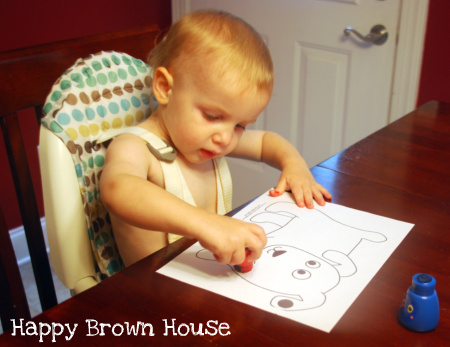 Dog's Colorful Day Activity www.happybrownhouse.com