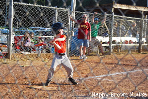 Confessions of a First Time Baseball Mom from www.happybrownhouse.com
