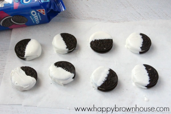 Oreos dipped in white chocolate candy coating