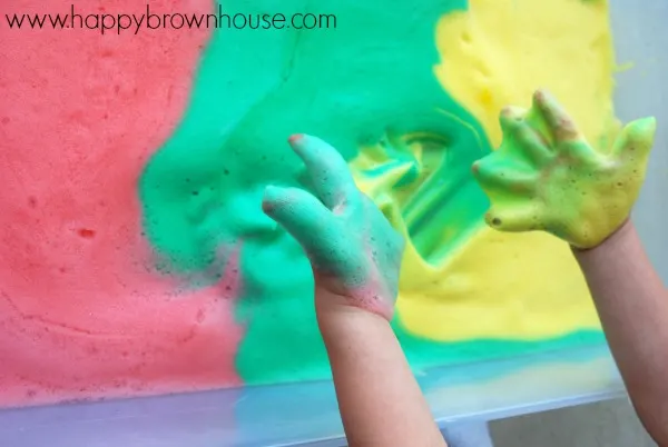 This Soap Foam Sensory Bin is a fun, hands-on sensory experience for toddlers and preschool age kids.