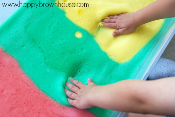 This Soap Foam Sensory Bin is a fun, hands-on sensory experience for toddlers and preschool age kids.