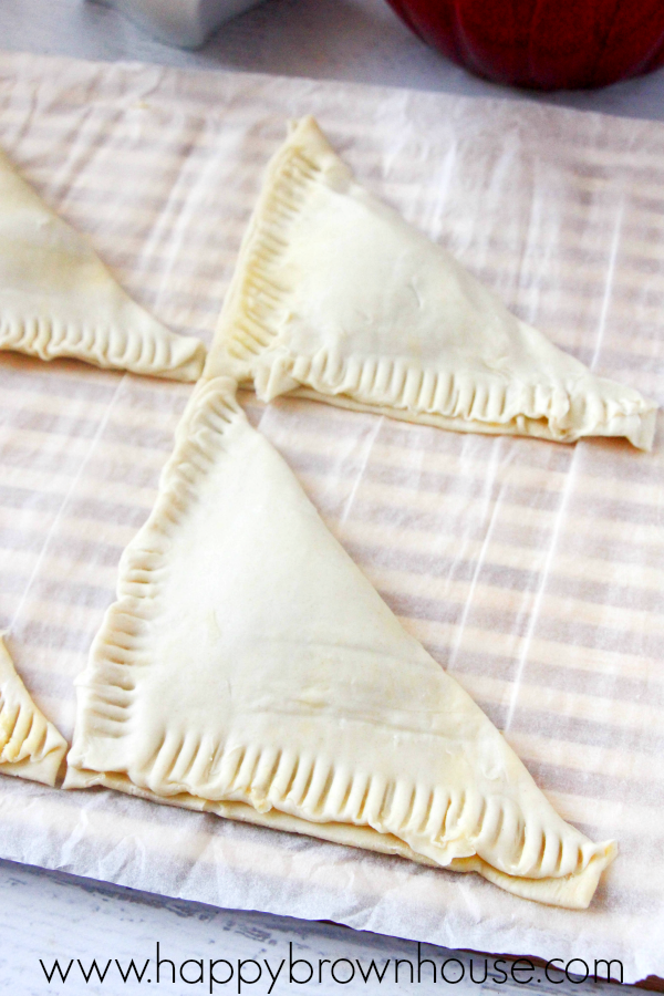 Pumpkin Turnovers with crimped edges